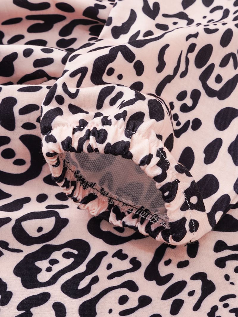 Langærmet Drenge Sweatshirt Og Matchende Bukser Med Leopardprint