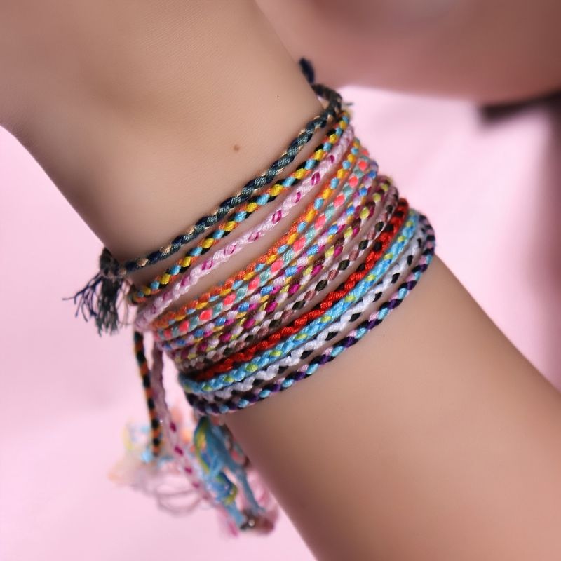 12 Stk Farverige Flettede Armbåndssæt Justerbar Boho Stil Charms Smykkegaver Til Teenagepiger Datter Søster Bedste Ven Venskab Hende